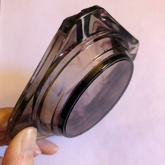 Vintage Purple Glass Ashtray - Picture 14 of 16